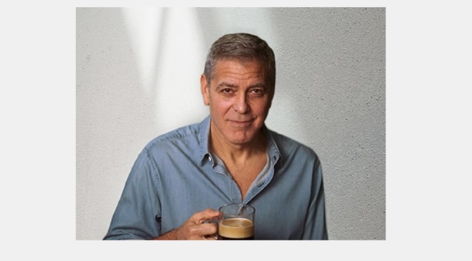George Clooney este mai liniștit cu cafeaua